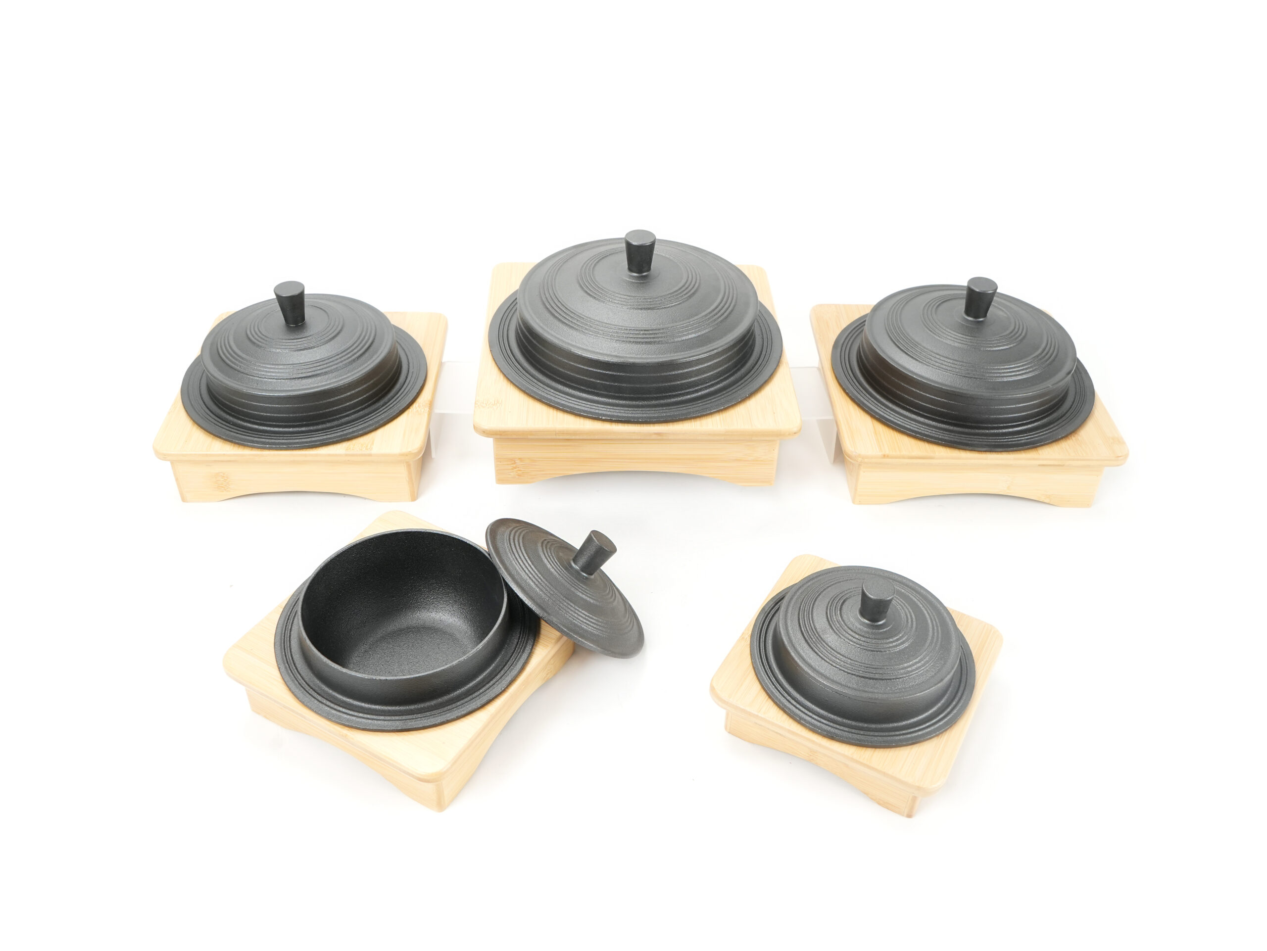 Cast Iron Skillets & Underliners